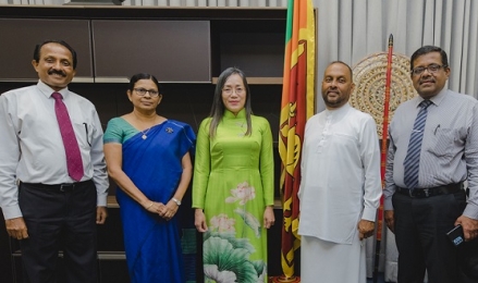 Initial negotiations have been begun for a Bilateral Agreement for Agricultural Development between the Government of Vietnam and the Government of Sri Lanka.
