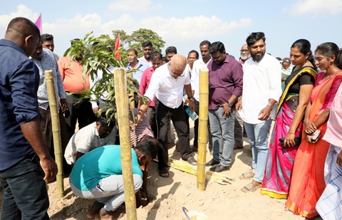 WhatsApp Image 2025-11-03 at 08.30.58